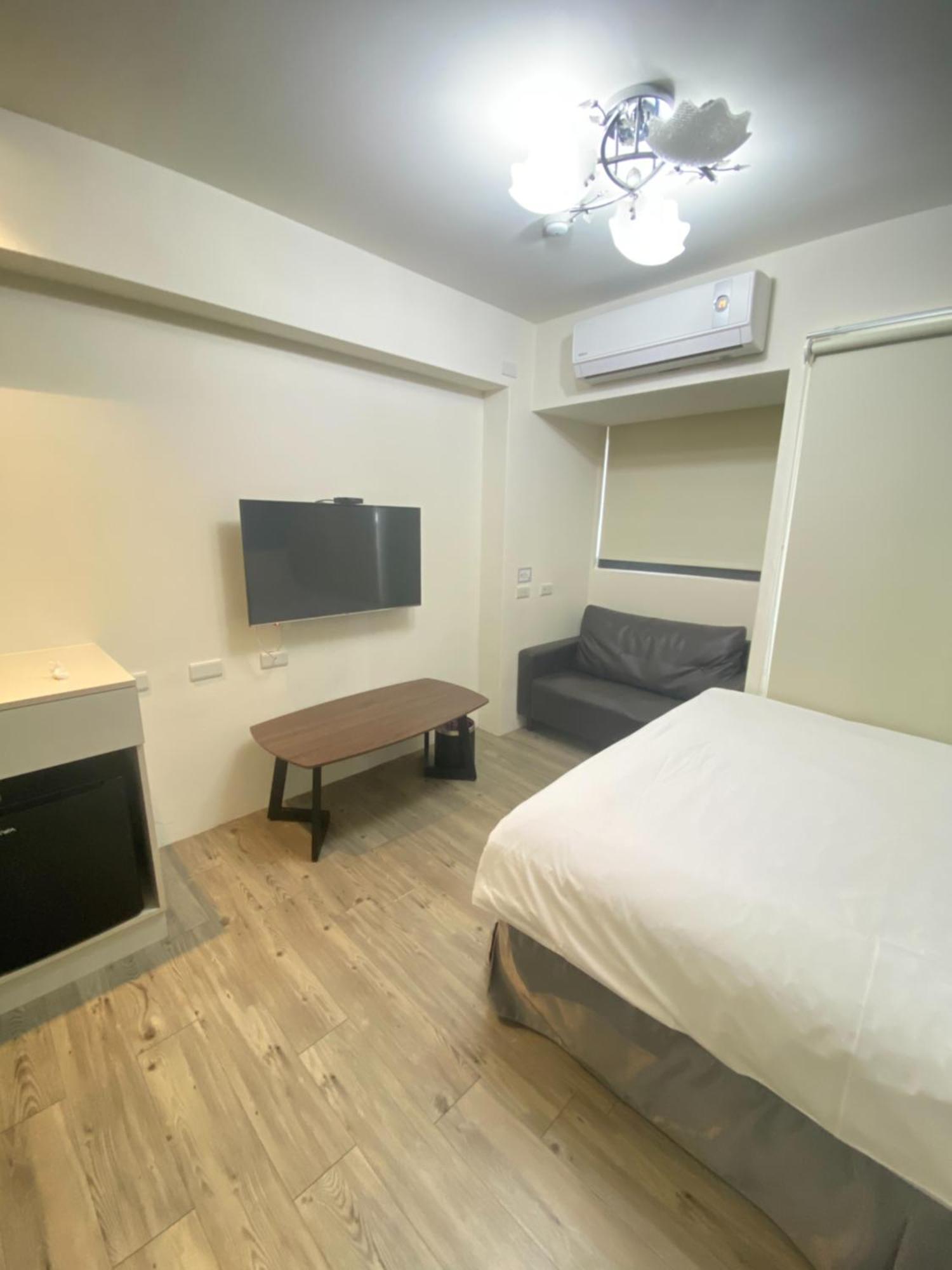 逢甲 Toy Room ไถจง ภายนอก รูปภาพ